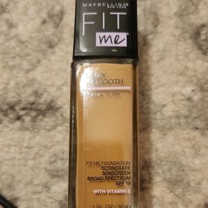 Maybelline Fit Me Foundation - Soft Tan